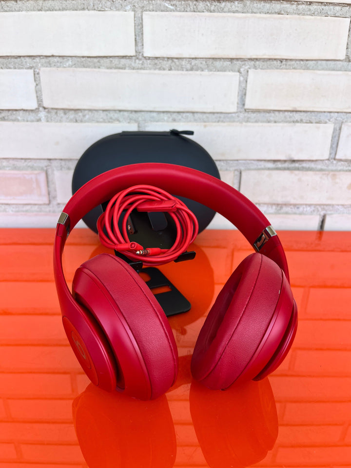 Cascos Beats rojos - excelentes - Videojuegoos
