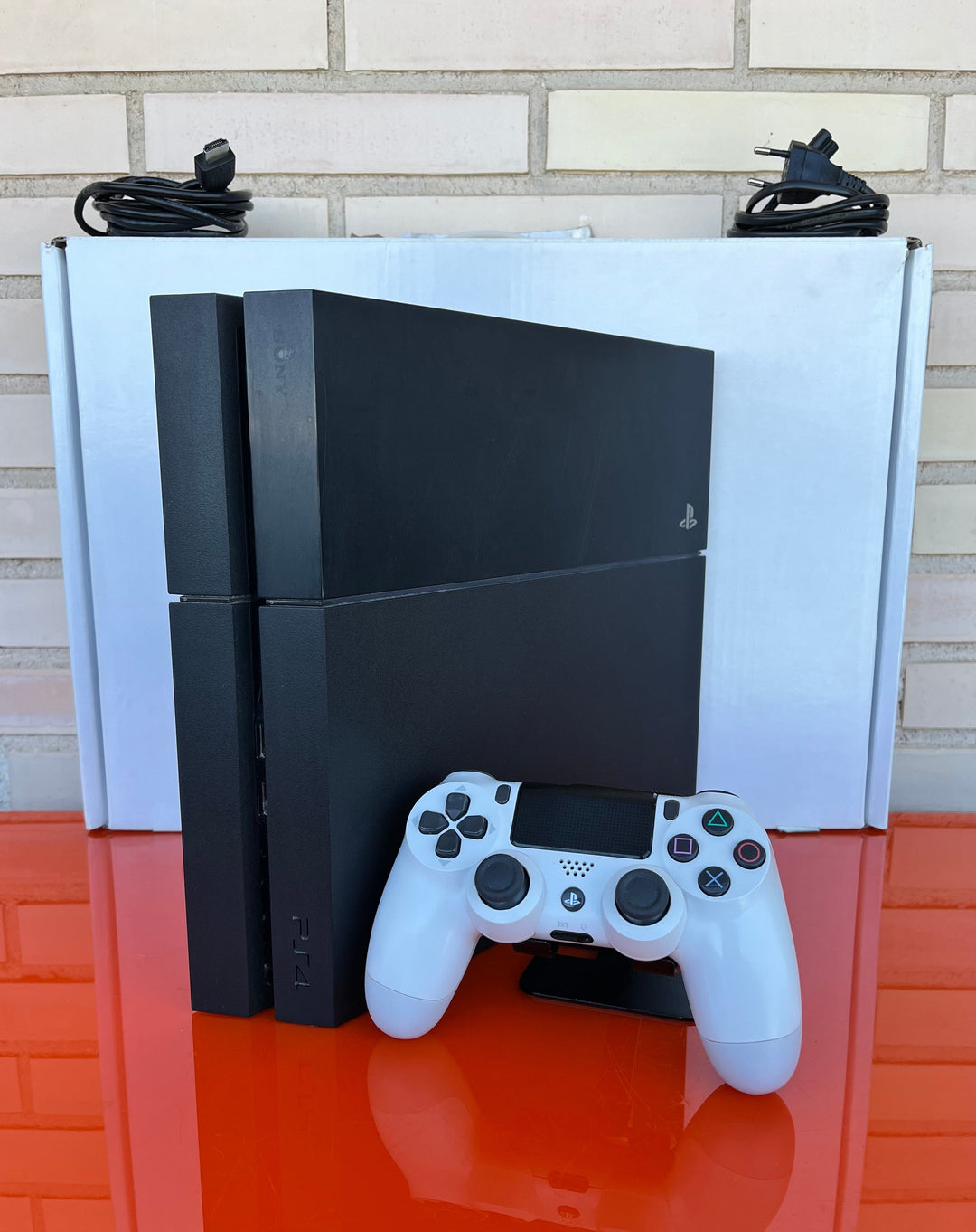 Consola PS4 (PlayStation 4) Negra + Mando Blanco - Videojuegoos