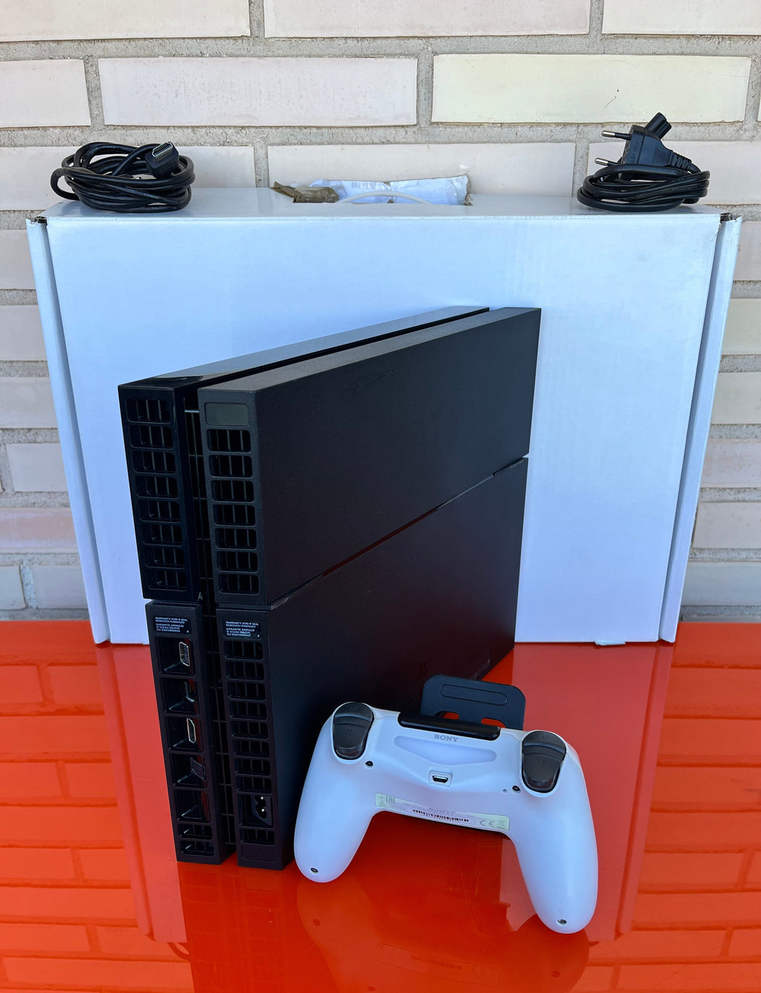 Consola PS4 (PlayStation 4) Negra + Mando Blanco - Videojuegoos