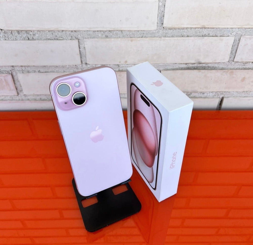 iPhone 15 Rosa/128GB - Como Nuevo - Videojuegoos