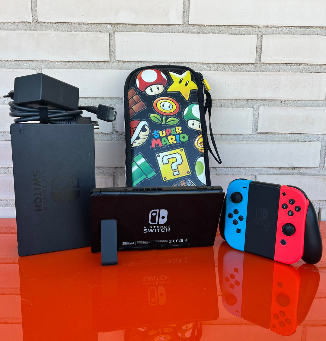 Nintendo Switch Azul y Rojo - Videojuegoos