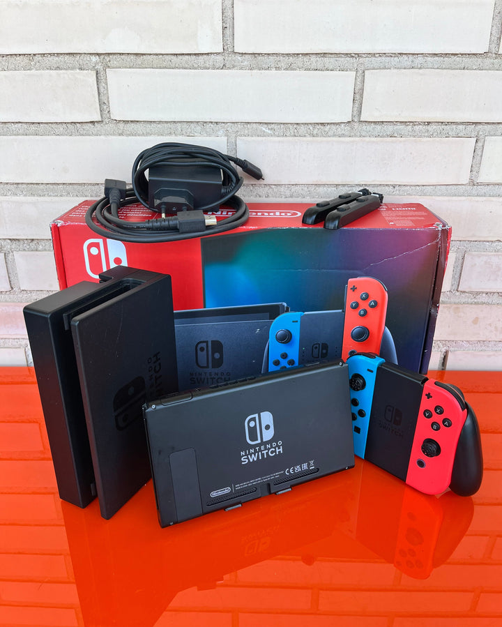 Nintendo Switch - Azul/Rojo - Videojuegoos