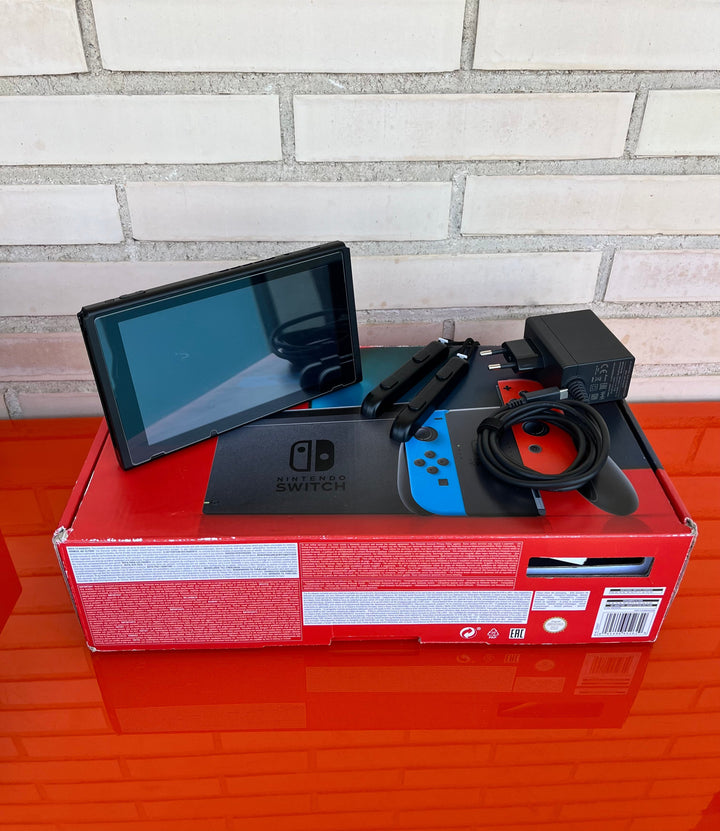Nintendo Switch - Azul/Rojo - Videojuegoos