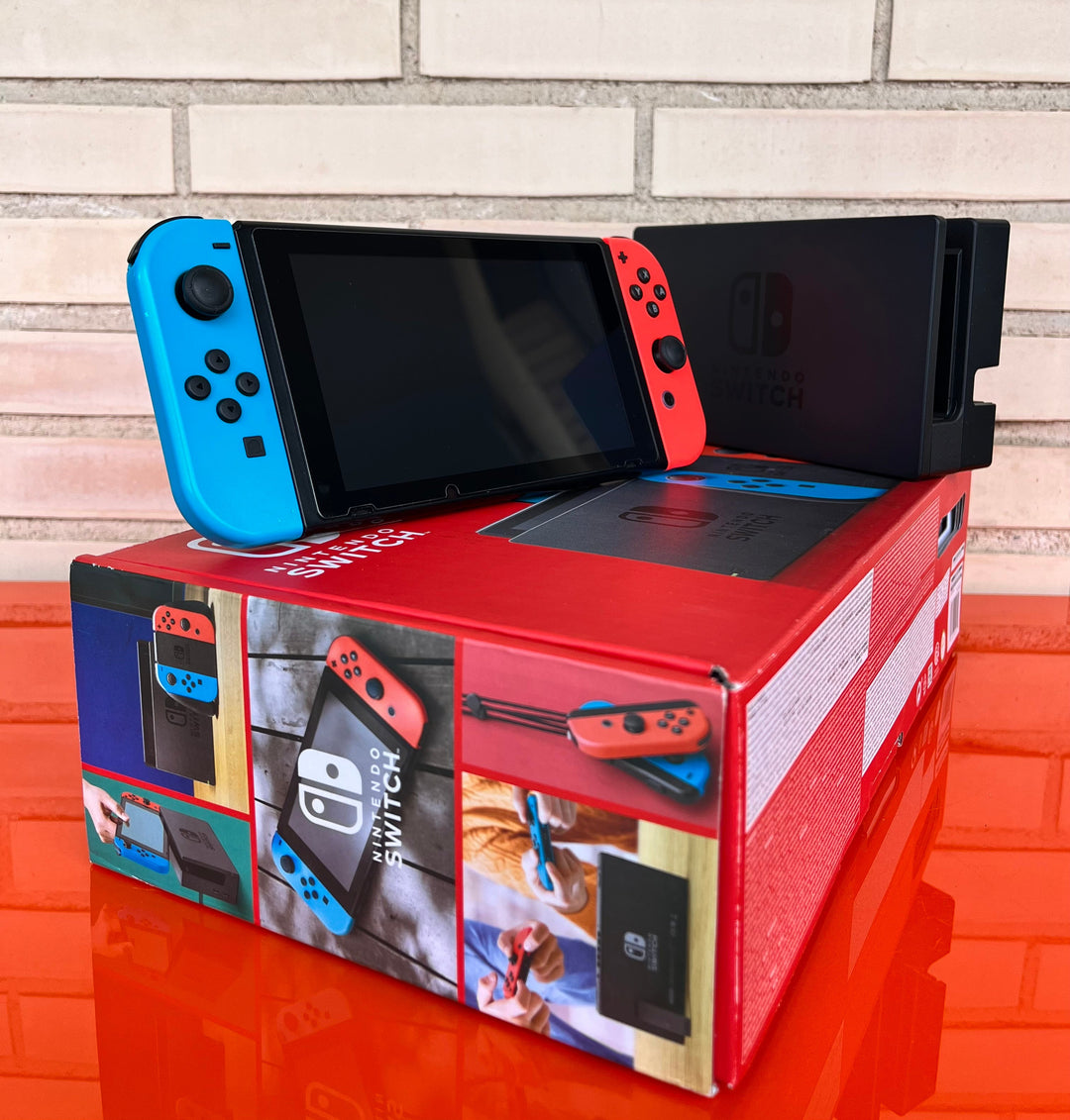 Nintendo Switch - Azul/Rojo - Videojuegoos