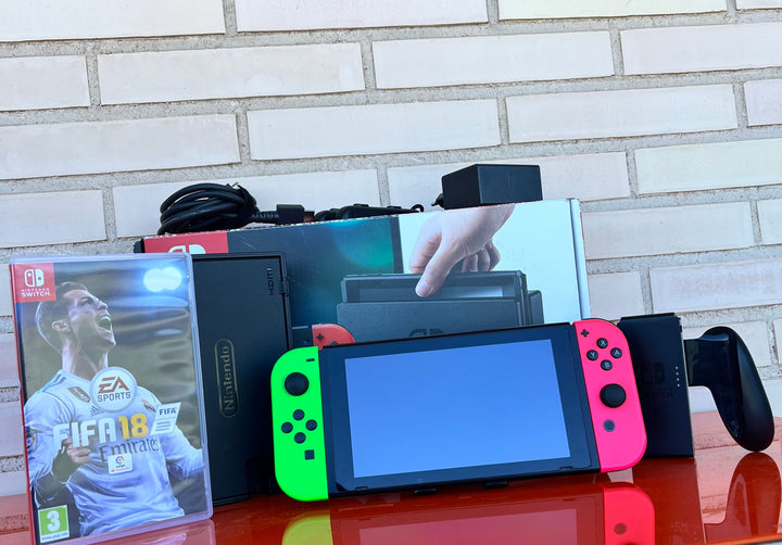 Nintendo Switch Verde y Rosa - Videojuegoos