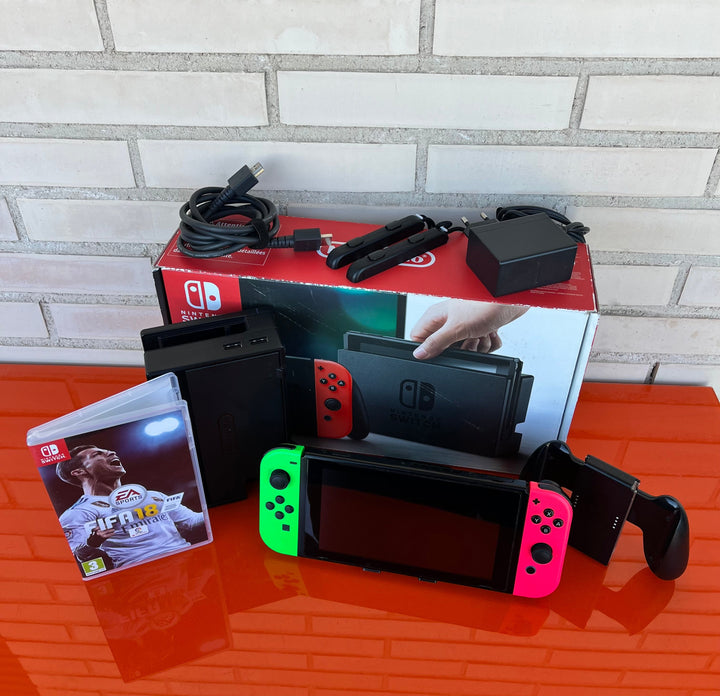 Nintendo Switch Verde y Rosa - Videojuegoos