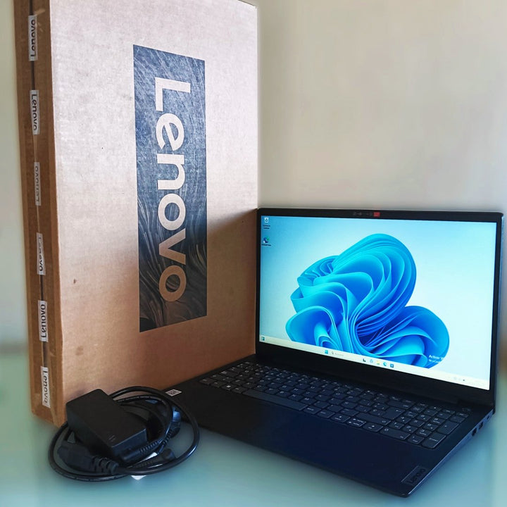 Ordenador portátil Lenovo - Videojuegoos