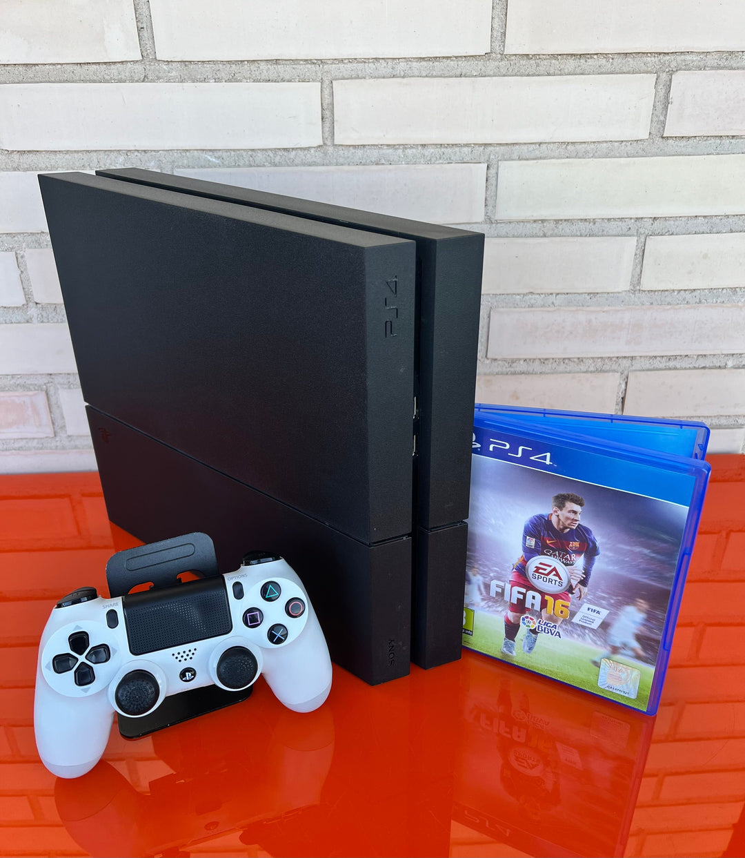 PS4 1TB Negra + FIFA 16 - Videojuegoos